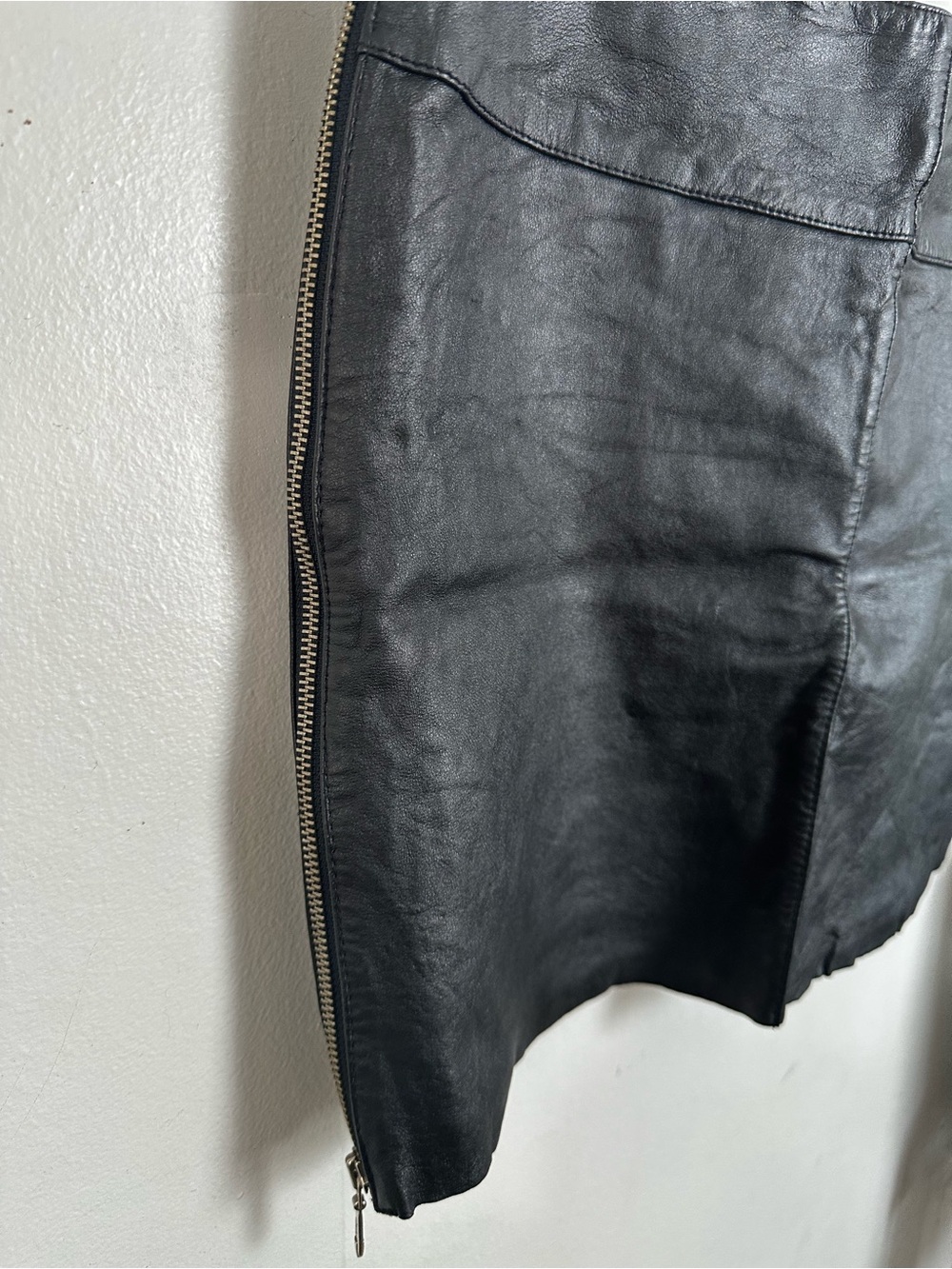 Vintage Wilsons Leather Black Leather Mini Skirt with Side Zip 12 - Picture 3 of 4